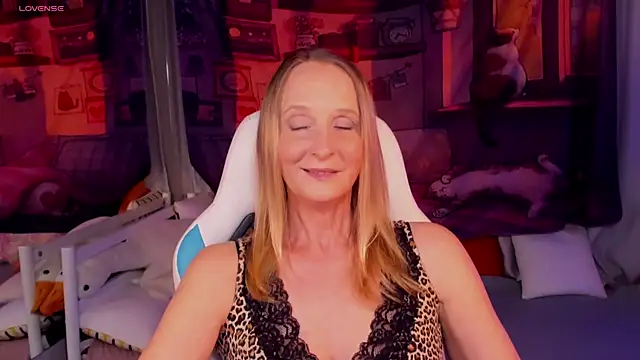 ScarlettPalmer online show from July 3, 2026, 10:11 am
