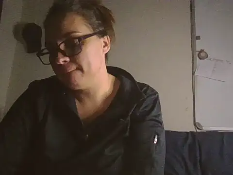 lilMissMarli online show from November 17, 2025, 8:46 pm