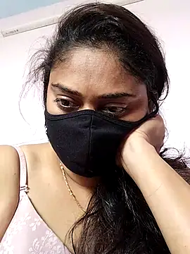 girl999 online show from March 10, 2026, 4:27 am