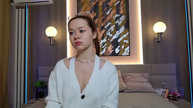 sweetie kathy  online show from November 7, 2025, 7:02 am