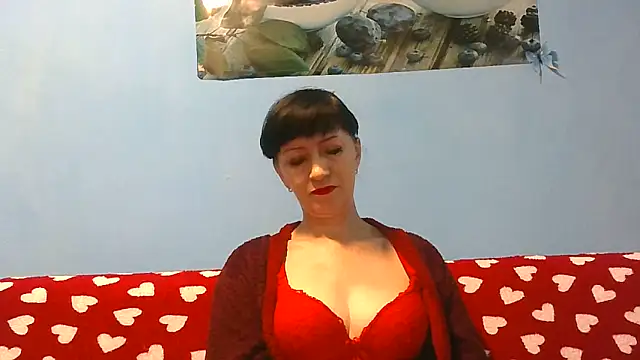 Snapshot of IffetLove42 chatting on June 4, 2026, 7:35 am IffetLove42 online show from June 4, 2026, 7:35 am