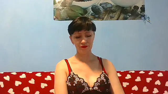Snapshot of IffetLove42 chatting on June 7, 2026, 9:36 am IffetLove42 online show from June 7, 2026, 9:36 am