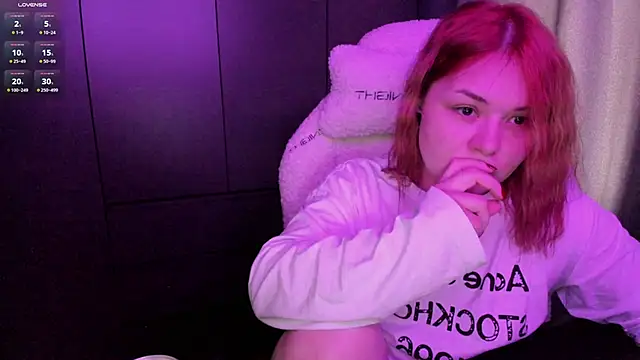 sophia lix online show from June 15, 2026, 10:04 am