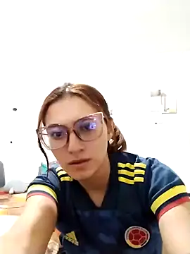 bellastorme04 online show from March 27, 2026, 8:59 am