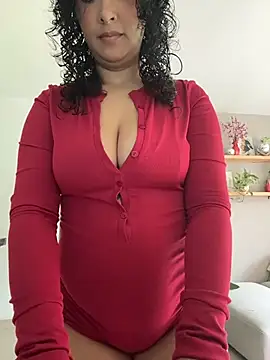 SugarTroubl33 online show from October 27, 2025, 1:12 pm