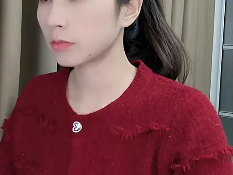 Snapshot of lvy-002 chatting on November 5, 2025, 4:15 am lvy-002 online show from November 5, 2025, 4:15 am