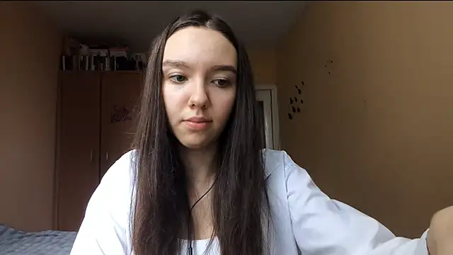 Kimixoo online show from November 10, 2025, 11:04 am