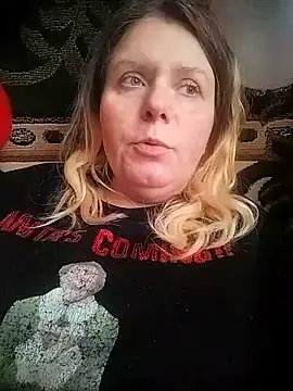 Snapshot of Lana-murr chatting on February 19, 2026, 8:11 am Lana-murr online show from February 19, 2026, 8:11 am