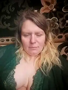 Snapshot of Lana-murr chatting on March 5, 2026, 10:12 am Lana-murr online show from March 5, 2026, 10:12 am