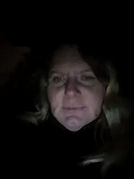 Lana-murr online show from December 19, 2025, 4:09 pm