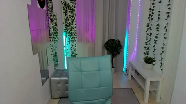 Evanessa Johns online show from February 1, 2026, 5:06 am