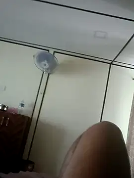 Snapshot of bigtelugubhama chatting on February 15, 2026, 5:52 am bigtelugubhama online show from February 15, 2026, 5:52 am