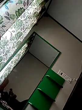 Snapshot of bigtelugubhama chatting on February 10, 2026, 6:12 am bigtelugubhama online show from February 10, 2026, 6:12 am