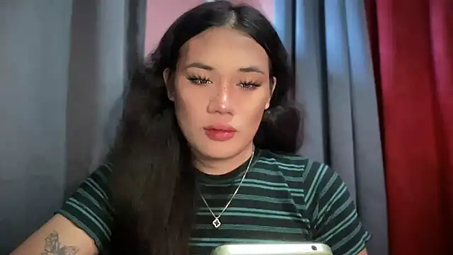 untouchable mia online show from November 29, 2025, 1:06 am