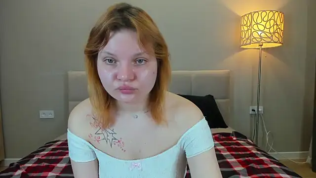 babyyullii online show from May 8, 2026, 1:42 am