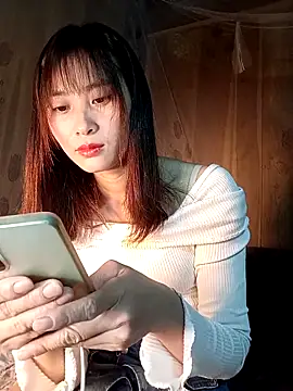 Em xinh01 online show from December 5, 2025, 12:15 pm