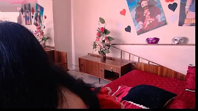 EmmilyConnor online show from October 28, 2025, 3:00 pm