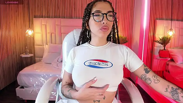 VenuzSofia online show from March 21, 2026, 10:35 pm