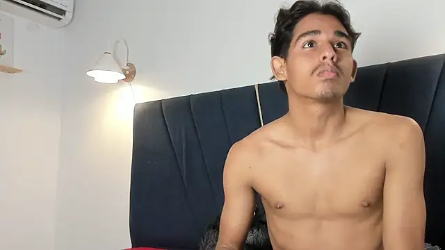 Snapshot of alexisboy_23 chatting on February 21, 2026, 2:46 am alexisboy 23 online show from February 21, 2026, 2:46 am