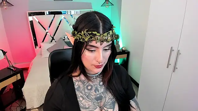 mia jagger online show from April 28, 2026, 7:29 pm