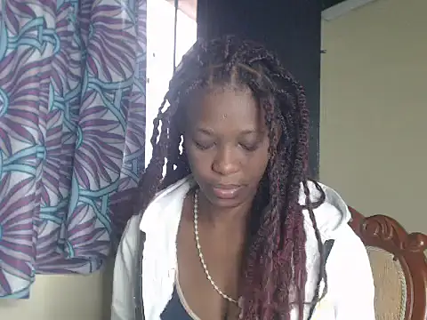 Snapshot of LilithMiller_ chatting on June 21, 2026, 12:11 pm LilithMiller online show from June 21, 2026, 12:11 pm