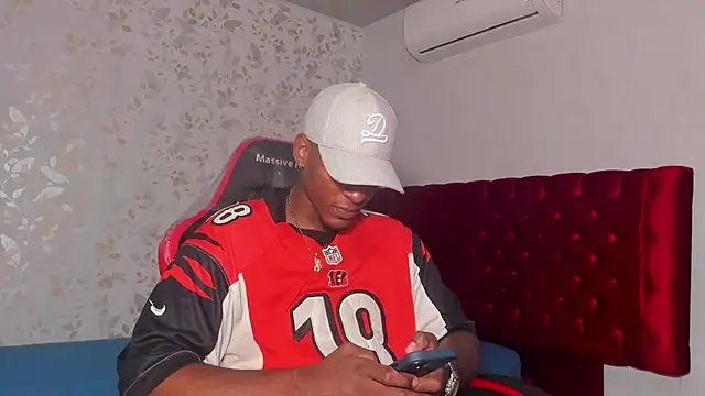 for itan online show from November 25, 2025, 12:38 pm