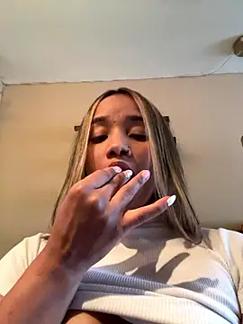 AriVelvet online show from January 11, 2026, 10:05 pm