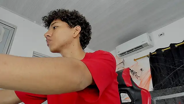 Maximiliano Khalil online show from November 2, 2025, 8:47 pm