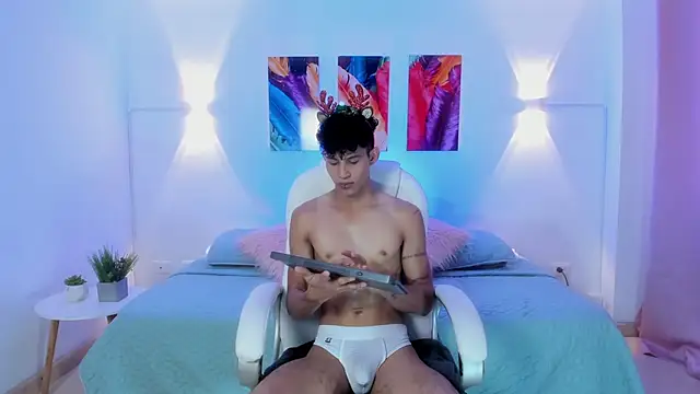 KamiSuarez online show from November 24, 2025, 6:30 pm