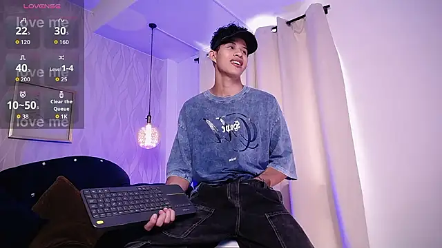 KamiSuarez online show from February 10, 2026, 6:40 pm