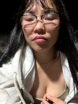 heodat-sexx online show from December 15, 2025, 12:05 am