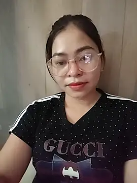 Bamboo-niee123 online show from June 17, 2026, 7:41 am