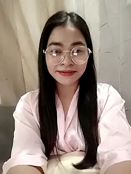 Bamboo-niee123 online show from April 21, 2026, 1:42 am