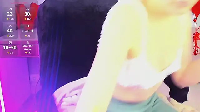 Snapshot of R_I_N_A chatting on March 22, 2026, 1:09 am R I N A online show from March 22, 2026, 1:09 am