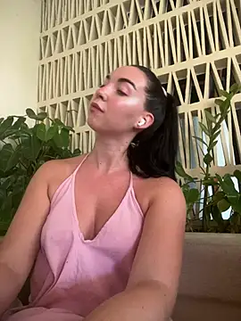 Bae Belle online show from February 2, 2026, 3:49 am