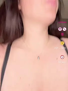 MysteryGirl   online show from April 27, 2026, 7:17 am