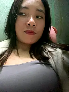 Elysia-007 online show from November 17, 2025, 12:09 pm