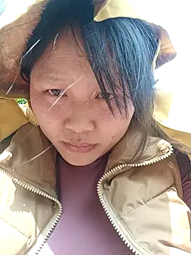 yoyo-mi online show from December 20, 2025, 3:09 am