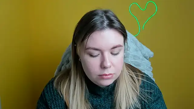 SusannaNight online show from November 17, 2025, 12:20 pm