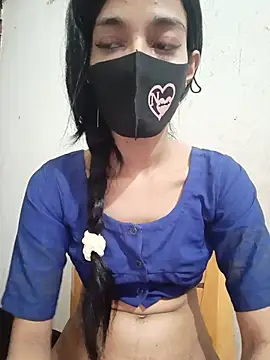 Snapshot of Green_LaDY66 chatting on June 24, 2026, 1:21 pm Green LaDY66 online show from June 24, 2026, 1:21 pm