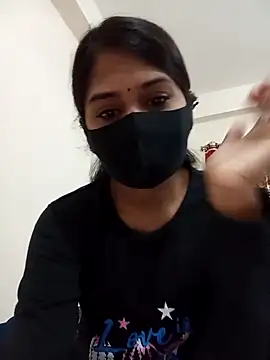 Green LaDY66 online show from November 28, 2025, 4:18 pm