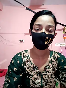 Snapshot of Green_LaDY66 chatting on April 30, 2026, 2:13 pm Green LaDY66 online show from April 30, 2026, 2:13 pm