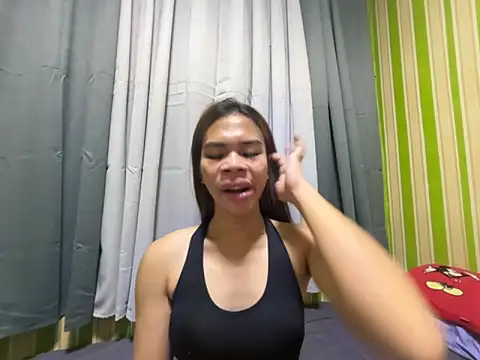 kierra fox online show from December 17, 2025, 6:07 am