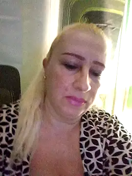 Esenia505 online show from November 23, 2025, 3:49 am