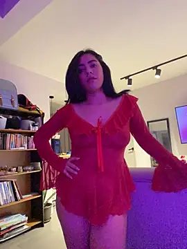 Sara-215 online show from June 7, 2026, 4:39 am