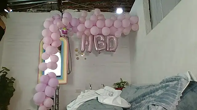 sweetgirl kat online show from February 12, 2026, 2:28 pm