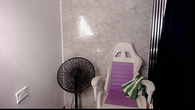 The latin boy online show from January 8, 2026, 2:17 am