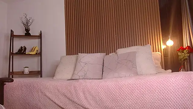 Snapshot of Skay_bluee chatting on November 19, 2025, 7:14 pm Skay bluee online show from November 19, 2025, 7:14 pm