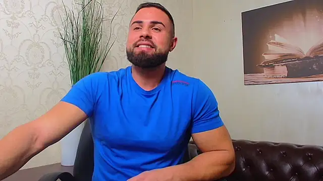 HayesWood online show from December 1, 2025, 6:03 am