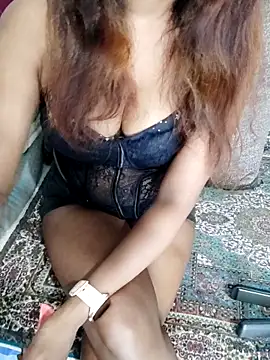 Smayra model21 online show from November 17, 2025, 10:41 am